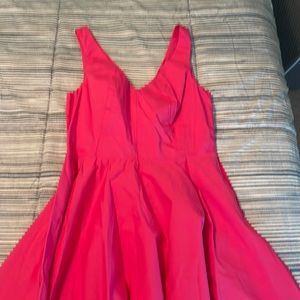 NWT- vineyard vines pleated bow dress